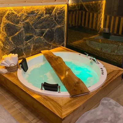 Alika Banyo