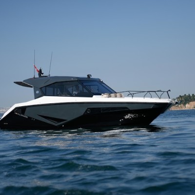 Moonday Yachts