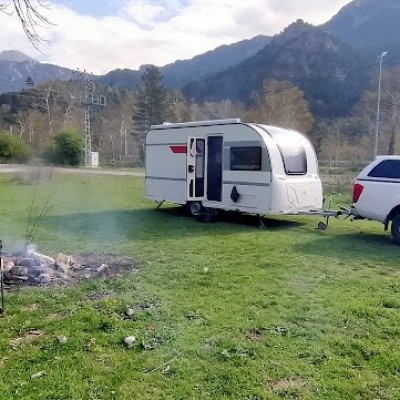 Swan Karavan